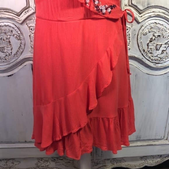 Miami for Francesca’s Spaghetti Strap Faux Wrap Ruffle Waisted Summer Dress S/L - Picture 4 of 16